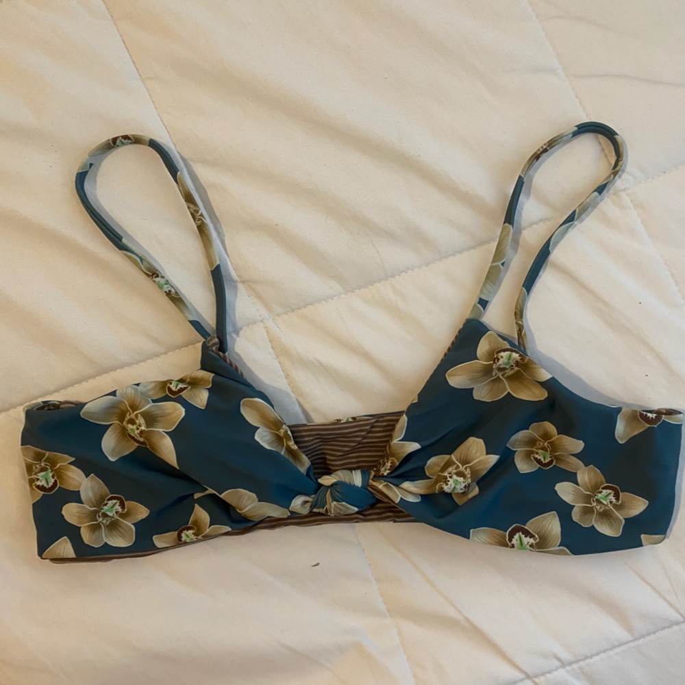 Acacia top TRADE